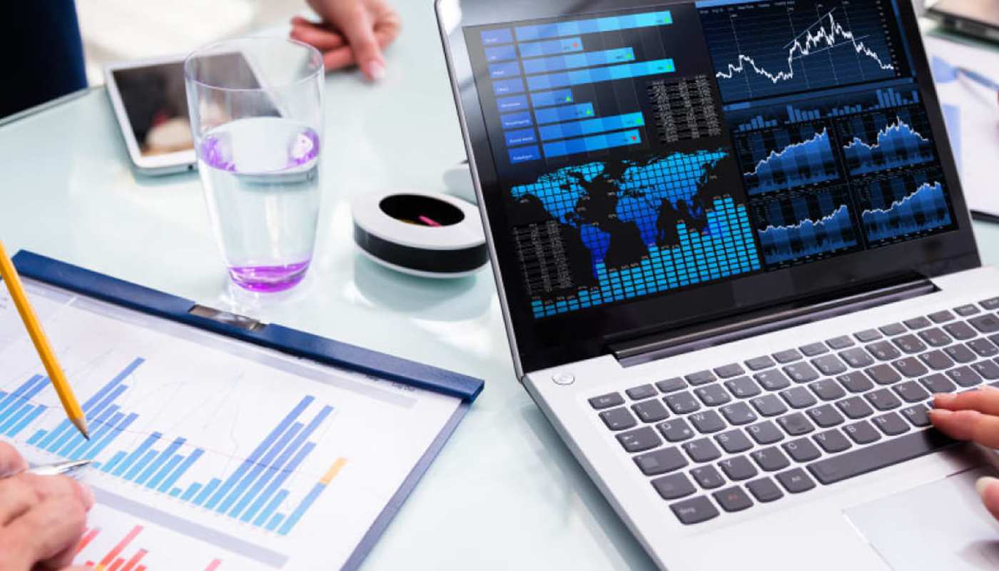 dashboard di business intelligence utilizzata per analizzare dati aziendali in tempo reale